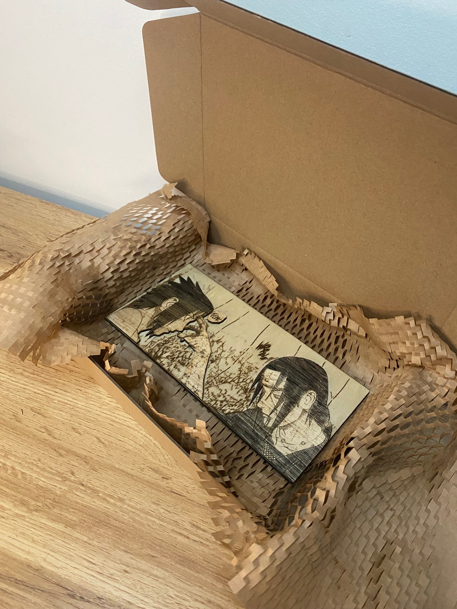 Gravure sur bois en relief : Naruto – Itachi et Sasuke Bois et Traits